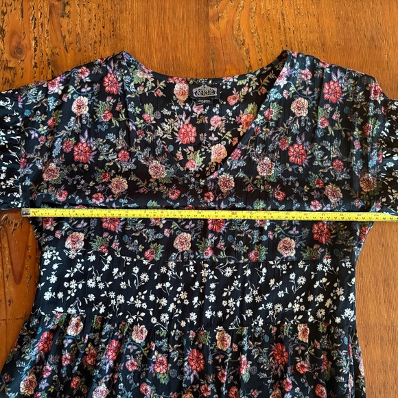 Angie Floral Babydoll Swing Dress in Size Small, White, Black, Red, Pink, India - Picture 6 of 7